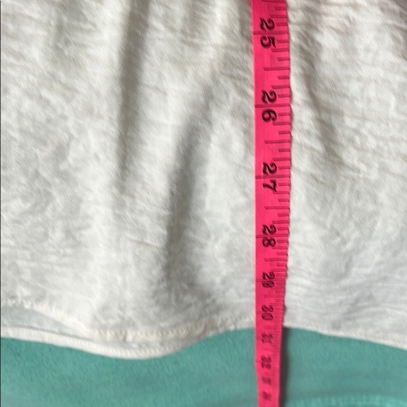 White Relaxed 3/4 Sleeve Tunic - Picture 7 of 9